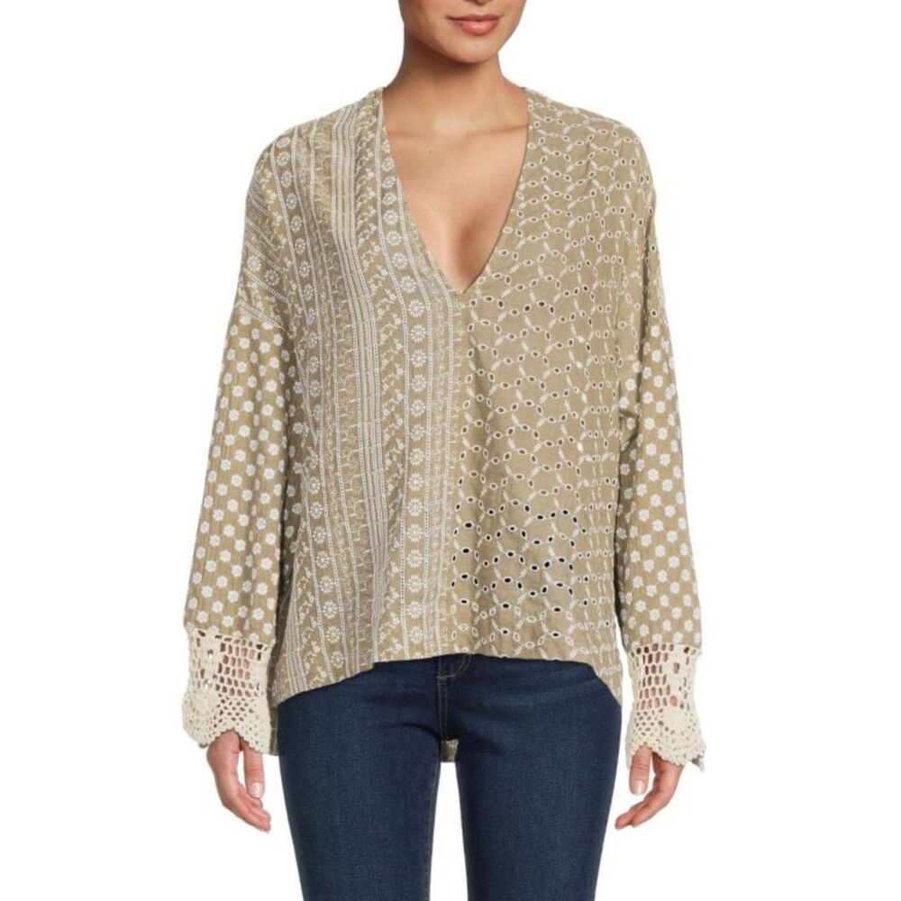 NWT Area Stars Luna Eyelet Embroidered Crochet V-Neck Top Size SMALL